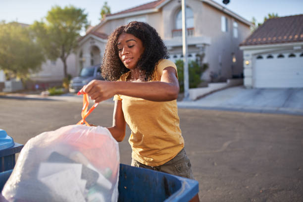 Best Commercial Cleanout Services  in Ferndale, MI